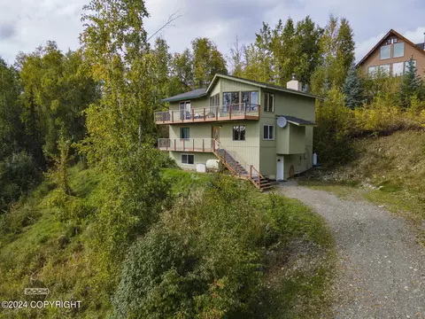 4325 W Little Rain Rd, Wasilla, AK 99623