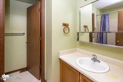 Bath - 1829 Bellevue Loop, Anchorage, AK 99515 photo 2 of 2