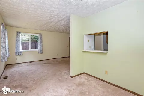 Living - 1829 Bellevue Loop, Anchorage, AK 99515 photo 4 of 4