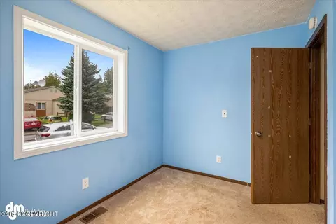Bedroom - 1829 Bellevue Loop, Anchorage, AK 99515 photo 2 of 4