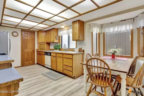 Kitchen - 3244 E 88th Ave, Anchorage, AK 99507 photo 2 of 5