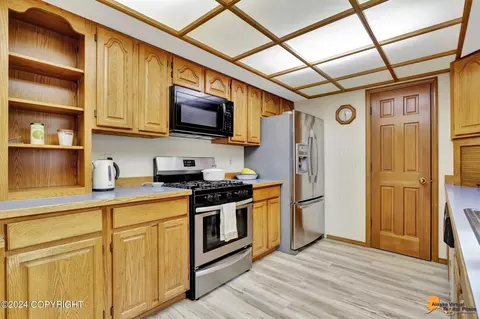 Kitchen - 3244 E 88th Ave, Anchorage, AK 99507 photo 1 of 5