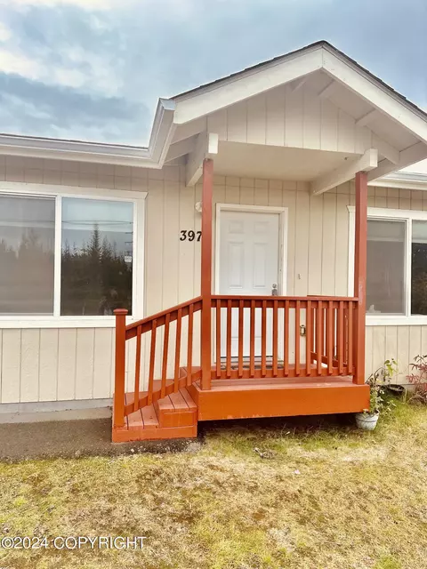 397 W Marydale Ave, Soldotna, AK 99669