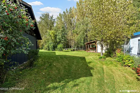 2400 Northrup Cir, Anchorage, AK 99508 photo 46