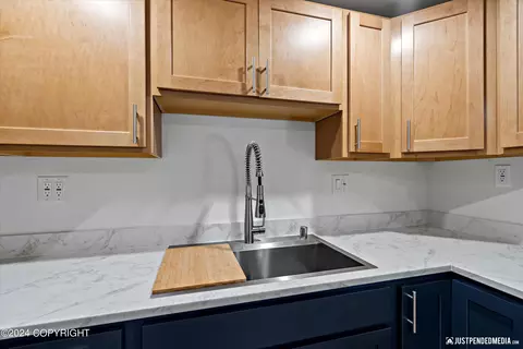 2400 Northrup Cir, Anchorage, AK 99508 photo 15