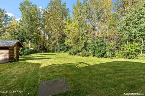 2400 Northrup Cir, Anchorage, AK 99508 photo 52