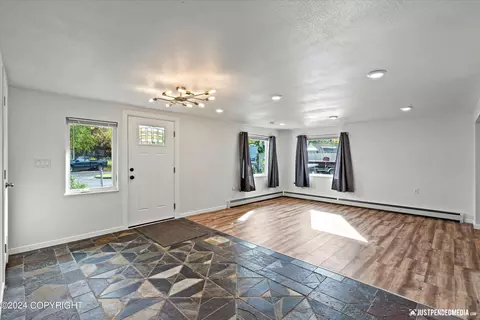 2400 Northrup Cir, Anchorage, AK 99508 photo 8