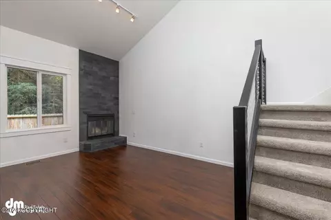 Living - 1806 Bellevue Loop, Anchorage, AK 99515 photo 2 of 4