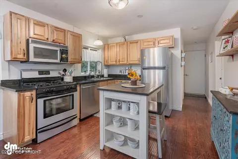 11330 Dawn St, Eagle River, AK 99577 photo 15