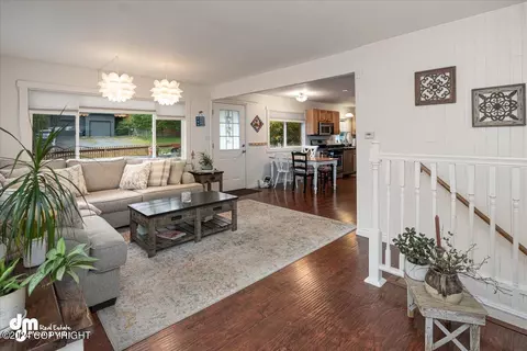 11330 Dawn St, Eagle River, AK 99577 photo 9