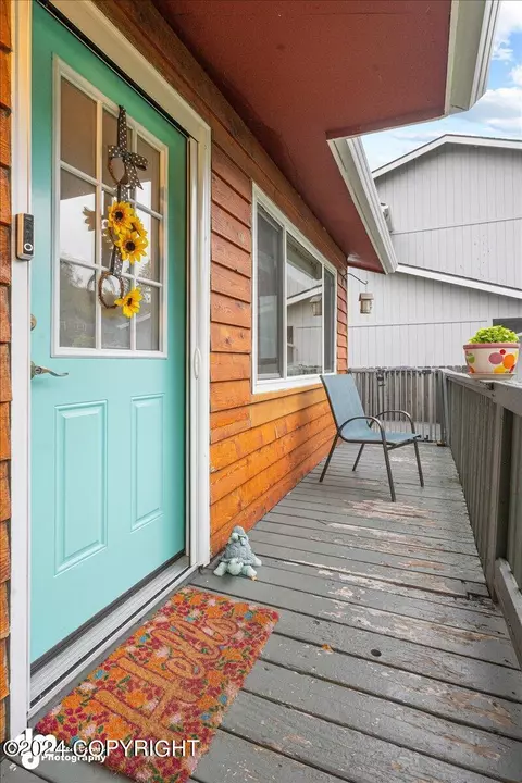 11330 Dawn St, Eagle River, AK 99577 photo 4
