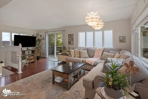 11330 Dawn St, Eagle River, AK 99577 photo 6