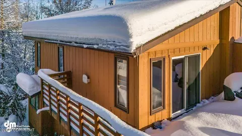 Exterior - 3581 E 20th Ave, Anchorage, AK 99508 photo 14 of 14