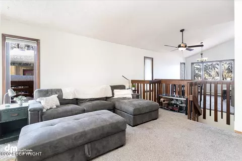 Living - 3581 E 20th Ave, Anchorage, AK 99508 photo 3 of 4