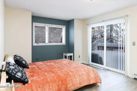 Bedroom - 3581 E 20th Ave, Anchorage, AK 99508 photo 2 of 6