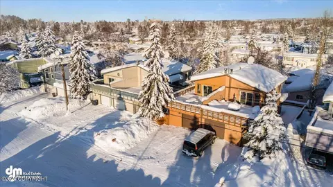 View/Area - 3581 E 20th Ave, Anchorage, AK 99508 photo 2 of 4