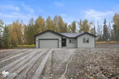 6560 S Lark Cir, Wasilla, AK 99623