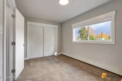 Bedroom - 6400 E 14th Ct, Anchorage, AK 99504 photo 3 of 13