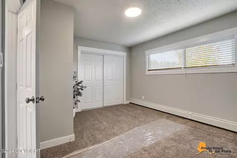 Bedroom - 6400 E 14th Ct, Anchorage, AK 99504 photo 10 of 13
