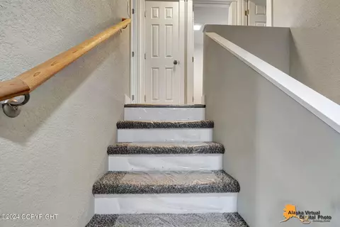 Entry Way - 6400 E 14th Ct, Anchorage, AK 99504 photo 6 of 6