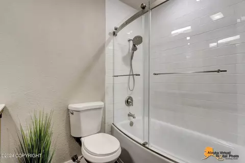 Bath - 6400 E 14th Ct, Anchorage, AK 99504 photo 2 of 6
