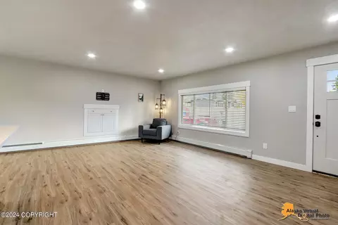 Living - 6400 E 14th Ct, Anchorage, AK 99504 photo 5 of 6