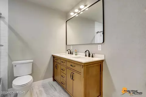 Bath - 6400 E 14th Ct, Anchorage, AK 99504 photo 5 of 6