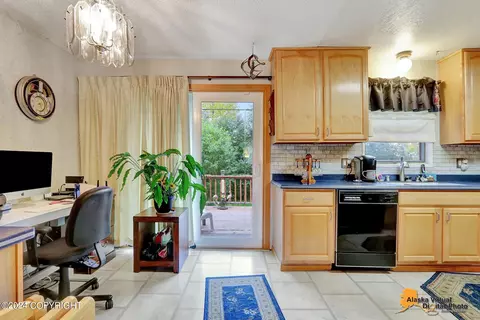 8340 E 10th Ave, Anchorage, AK 99504 photo 8