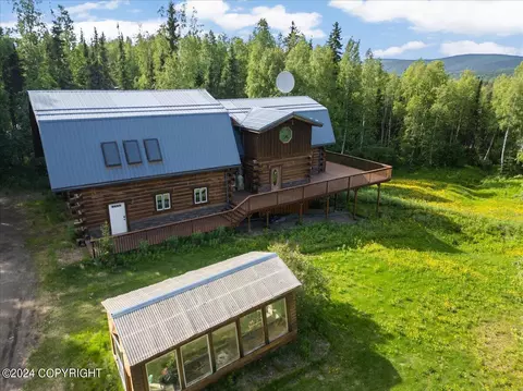 450 Hagelbarger Ave, Fairbanks, AK 99712