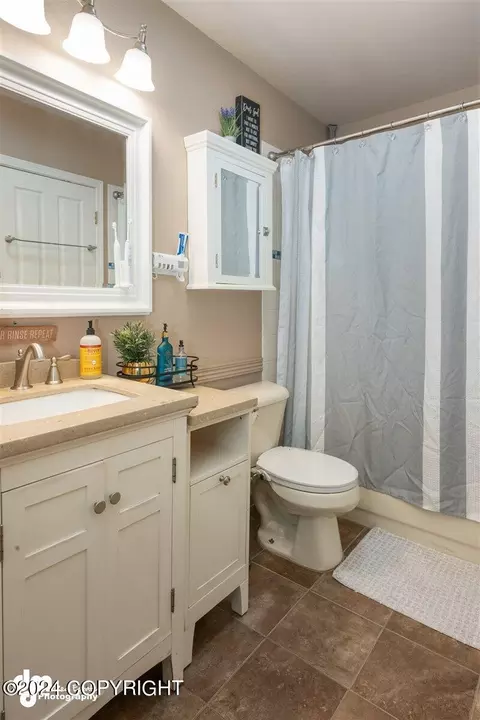 Bath - 9775 Newhaven Loop, Anchorage, AK 99507 photo 1 of 2