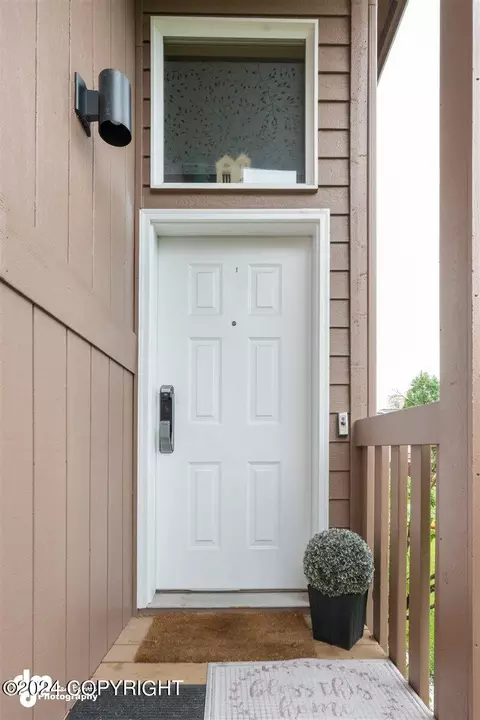 Entry Way - 9775 Newhaven Loop, Anchorage, AK 99507 photo 1 of 3