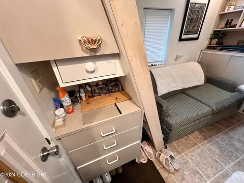 2864 E 42nd Ave, Anchorage, AK 99508 photo 28
