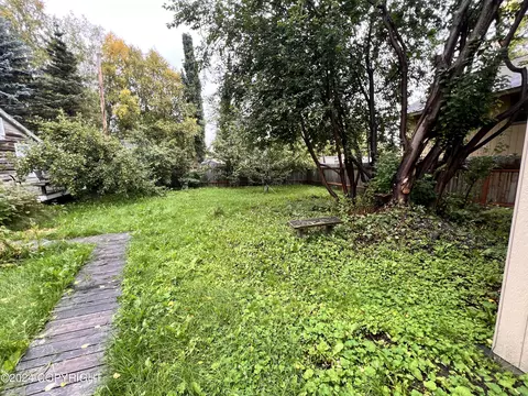 2864 E 42nd Ave, Anchorage, AK 99508 photo 25