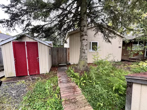 2864 E 42nd Ave, Anchorage, AK 99508 photo 16