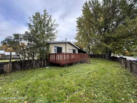 258 S Bailey St, Palmer, AK 99645