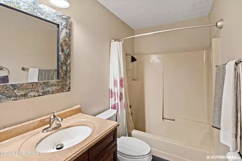 Bath - 4324 E 6th Ave, Anchorage, AK 99508 photo 2 of 3