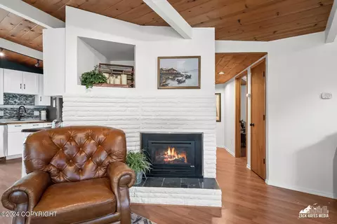Entry Way - 3006 Eureka St, Anchorage, AK 99503 photo 1 of 3