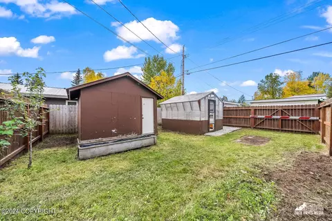 Exterior - 3006 Eureka St, Anchorage, AK 99503 photo 6 of 11