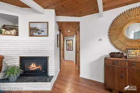 Entry Way - 3006 Eureka St, Anchorage, AK 99503 photo 3 of 3