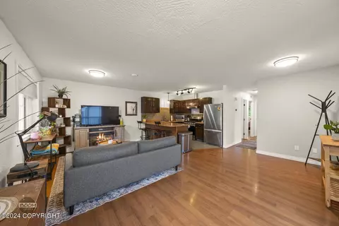 8380 Stratton Cir, Anchorage, AK 99507 photo 4