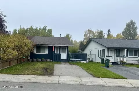 8380 Stratton Cir, Anchorage, AK 99507 photo 3