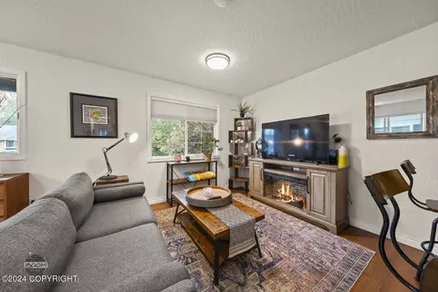 8380 Stratton Cir, Anchorage, AK 99507 photo 6