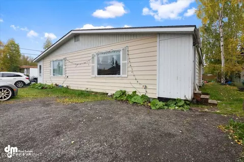 425 Eklutna St, Anchorage, AK 99504
