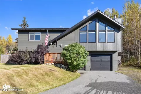 1301 N Hickory St, Palmer, AK 99645