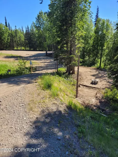 000 Vincent St, Kasilof, AK 99610