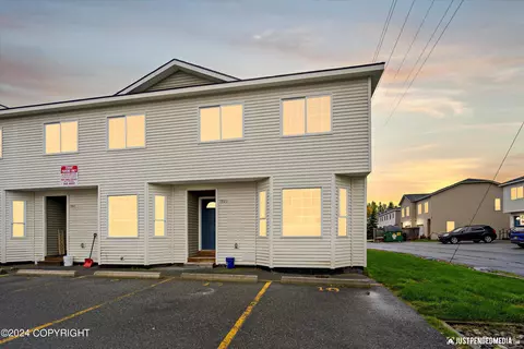 1923 Bragaw Square Pl # 10, Anchorage, AK 99508