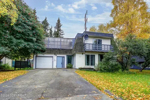 5929 Camden Cir, Anchorage, AK 99504