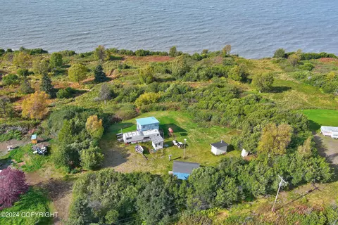 72040 Sterling Hwy, Clam Gulch, AK 99568