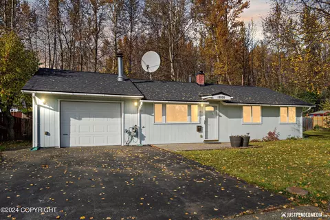 1800 Twining Dr, Anchorage, AK 99504