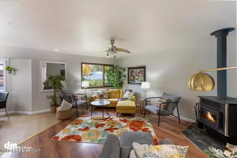 Living - 3821 E 66th Ave, Anchorage, AK 99507 photo 1 of 2
